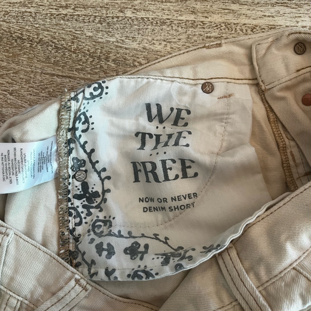 FREE PEOPLE
NOW OR NEVER DENIM SHORTS IN ECRU - Picture 12 of 13